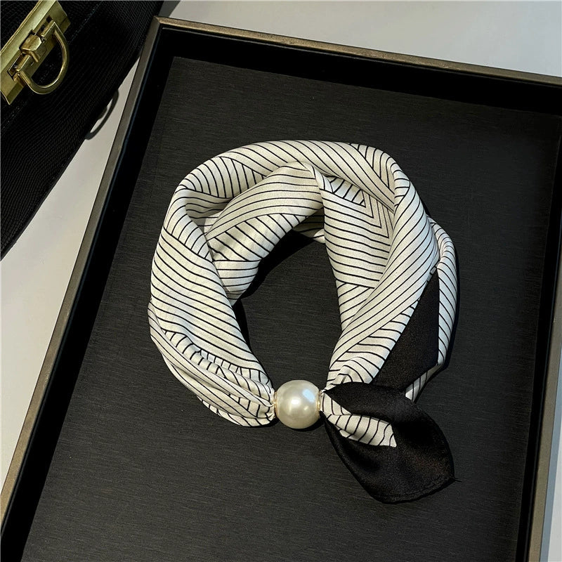 🔥HOT SALE🔥 Pearl Buckle Closure Printed Scarf