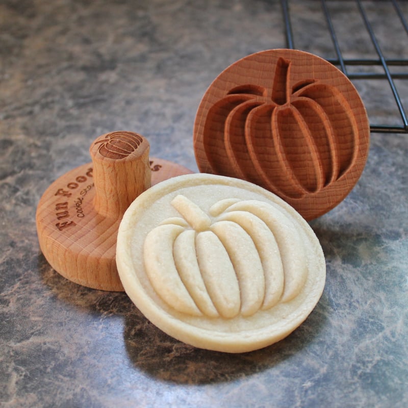 Wooden Cookie Stamp🍪