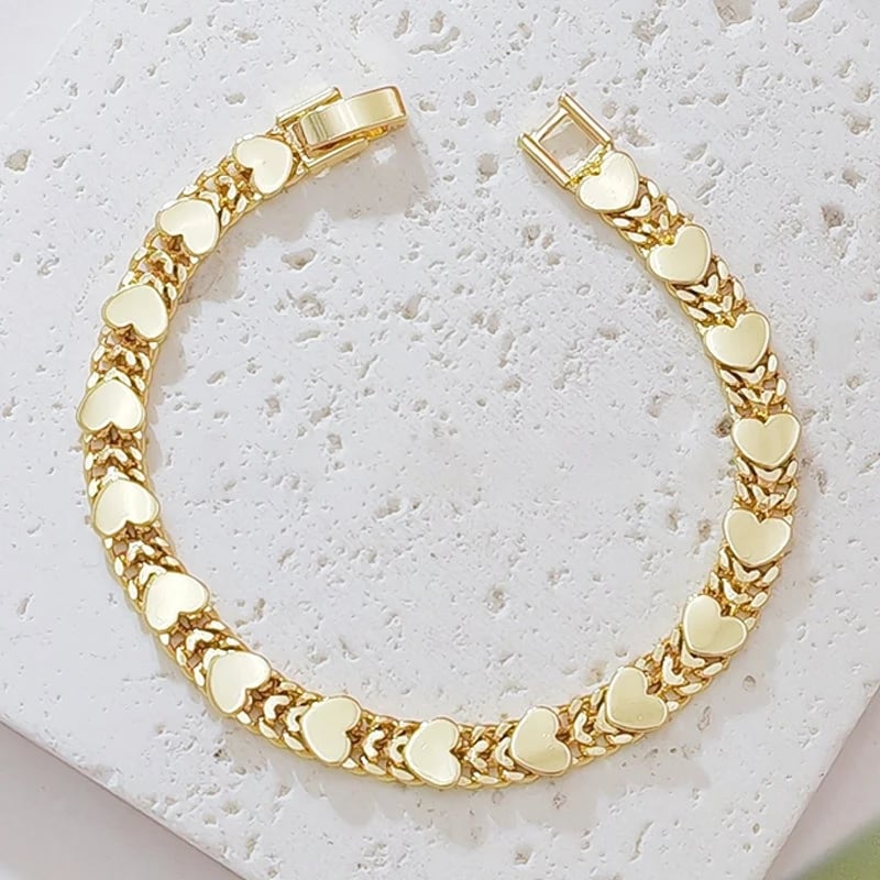 💛49% OFF! ✨Women’s Elegant Heart Link Bracelet – Delicate Charm, Timeless Design & Comfortable Fit 💝