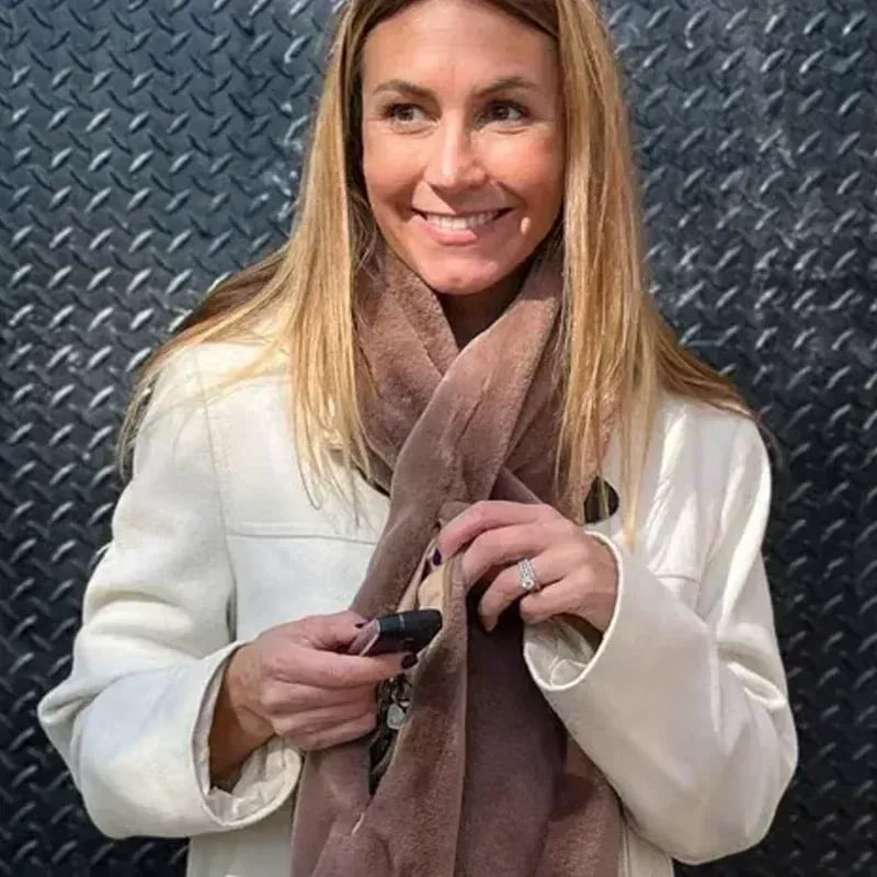🎄60% OFF NOW! 🎉50K+ SOLD!🎁Cozy Scarf with Hidden Pocket – Warm, Soft & Secure Zipper🧣