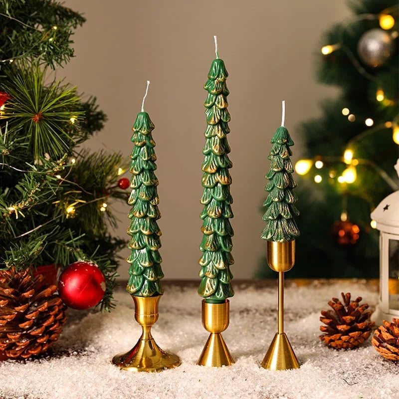 🎄 10-Inch Christmas Tree Candle – Add a Cozy Holiday Glow to Your Home! 🕯️🛒（Candlesticks not included）
