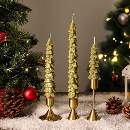 🎄 10-Inch Christmas Tree Candle – Add a Cozy Holiday Glow to Your Home! 🕯️🛒（Candlesticks not included）