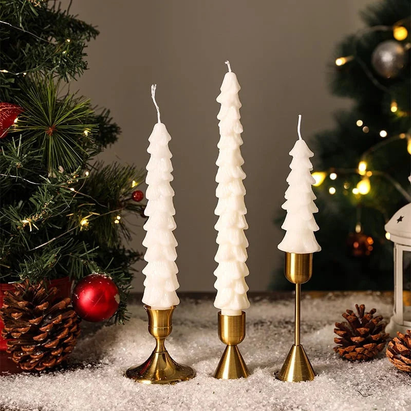 🎄 10-Inch Christmas Tree Candle – Add a Cozy Holiday Glow to Your Home! 🕯️🛒（Candlesticks not included）