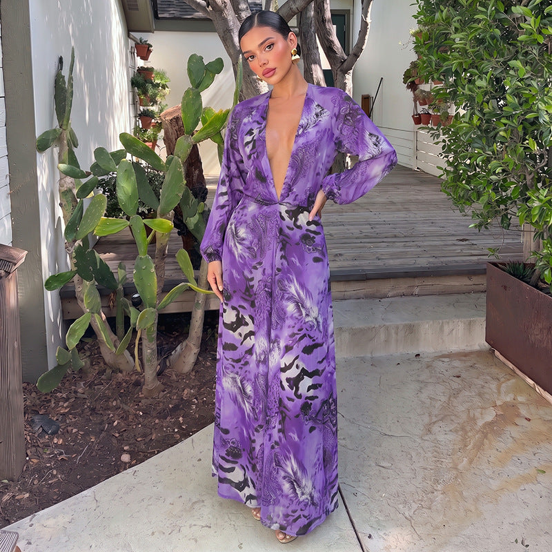 🌴✨ Tropical Print Deep V Maxi Dress – Sexy Backless & High Slit 💚