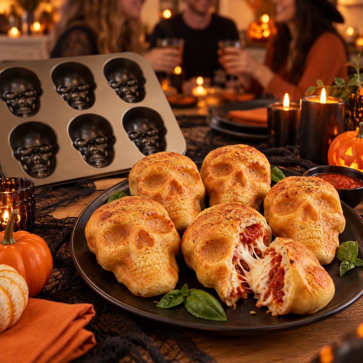 Skull Bites | 6-Cavity Halloween Baking Pan