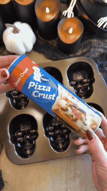 Skull Bites | 6-Cavity Halloween Baking Pan